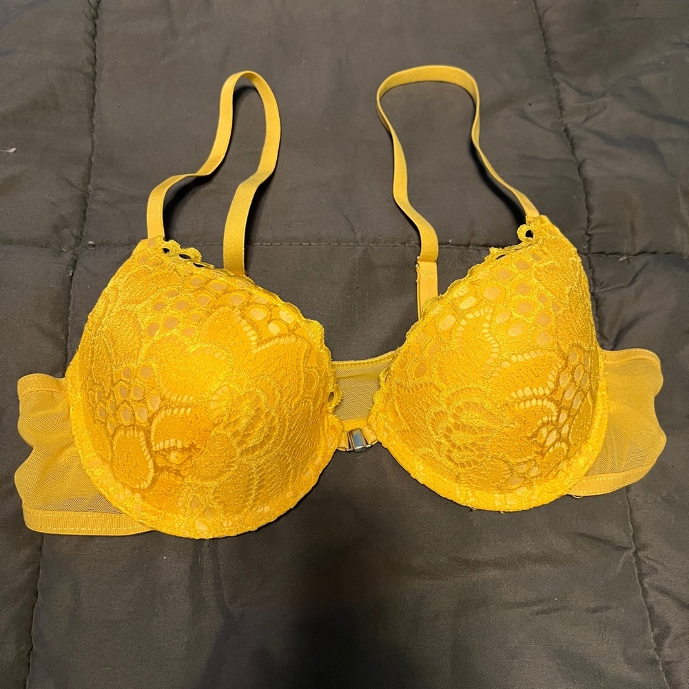 Yellow push up front close bra size 36B